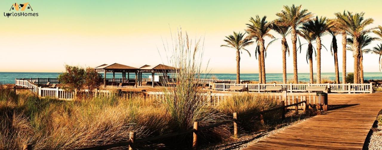 Lyrioshomes Beach Roquetas De Mar , Piscina Y Parque Infantil Екстер'єр фото